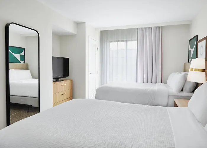 Staybridge Downtown By Ihg 3*