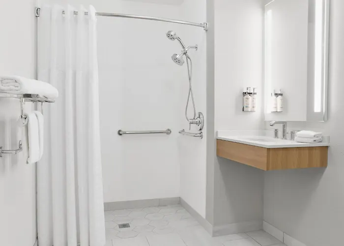 Staybridge Downtown By Ihg Peoria