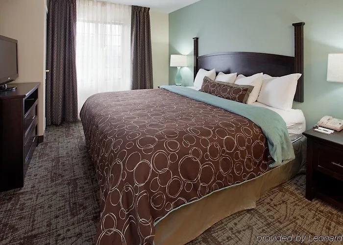 Staybridge Downtown By Ihg Hotel 3*