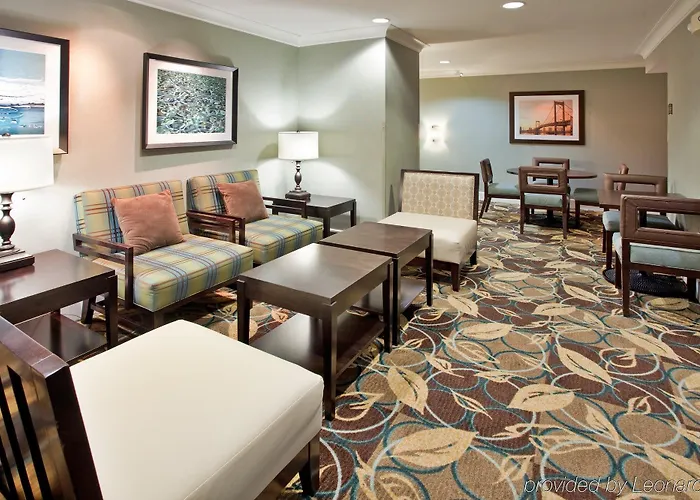 Staybridge Downtown By Ihg 3*